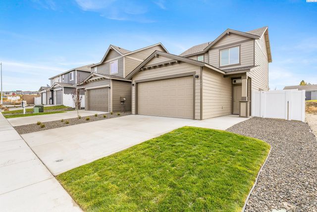 7487 Grapevine Ct, West Richland, WA 99353