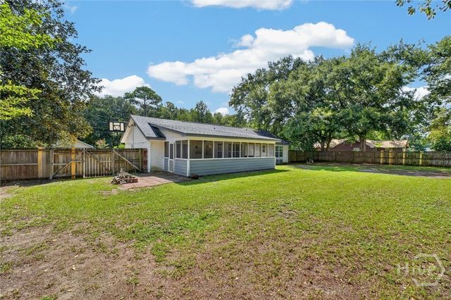 214 Jefferson Circle SE, Allenhurst, GA 31301