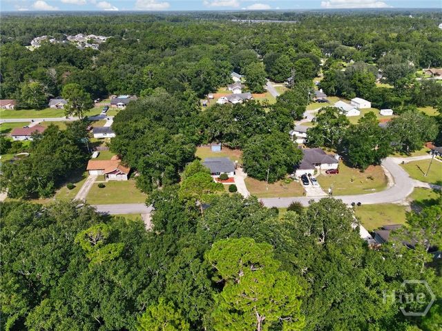 214 Jefferson Circle SE, Allenhurst, GA 31301