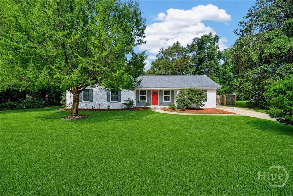 214 Jefferson Circle SE, Allenhurst, GA 31301
