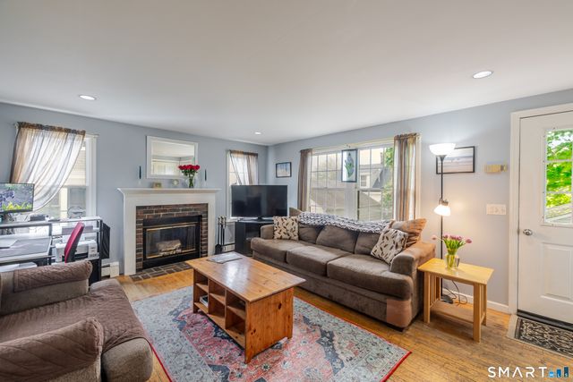 29 Magnolia Avenue, Norwalk, CT 06850