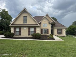 2514 Silverstone Lane, Knoxville, TN 37932