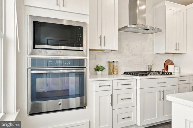 1120 S LINCOLN ST, Arlington, VA 22204