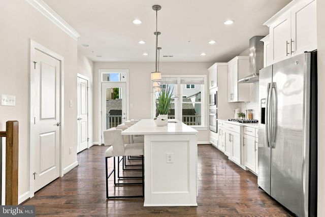 1120 S LINCOLN ST, Arlington, VA 22204