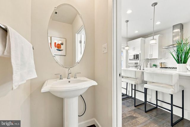 1120 S LINCOLN ST, Arlington, VA 22204