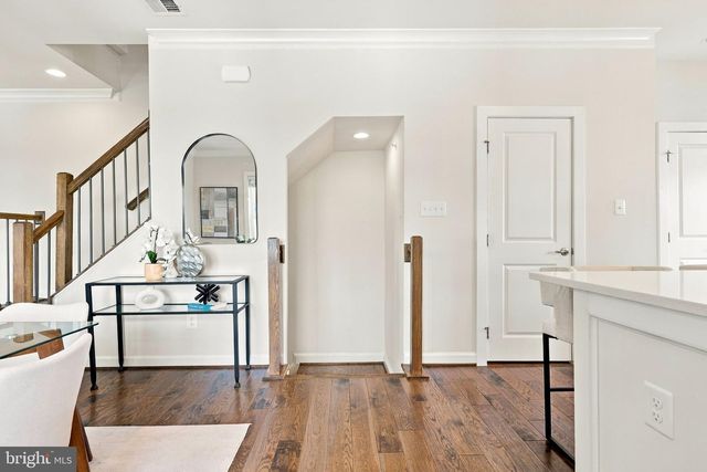 1120 S LINCOLN ST, Arlington, VA 22204
