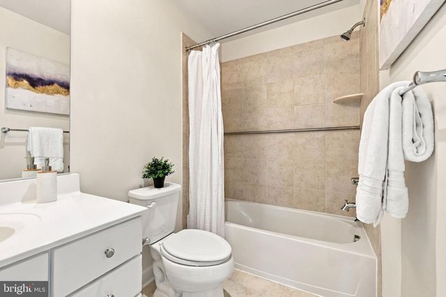 1120 S LINCOLN ST, Arlington, VA 22204