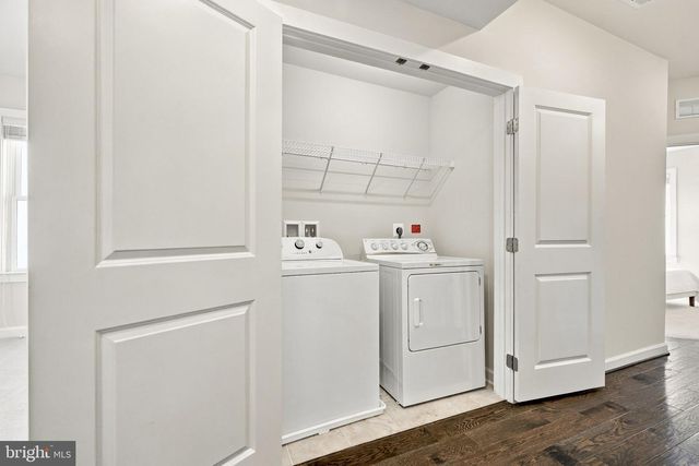 1120 S LINCOLN ST, Arlington, VA 22204