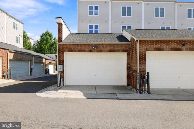 1120 S LINCOLN ST, Arlington, VA 22204