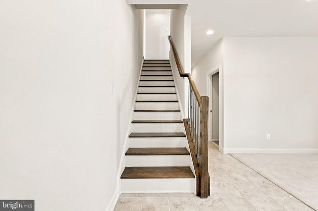 1120 S LINCOLN ST, Arlington, VA 22204