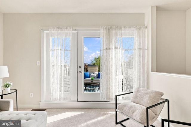 1120 S LINCOLN ST, Arlington, VA 22204