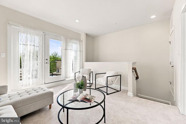 1120 S LINCOLN ST, Arlington, VA 22204
