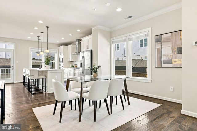 1120 S LINCOLN ST, Arlington, VA 22204