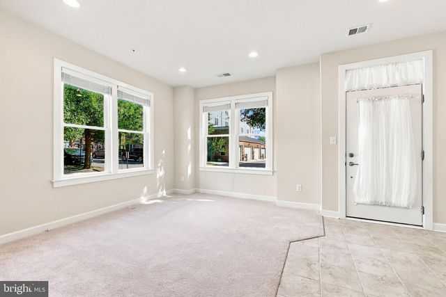 1120 S LINCOLN ST, Arlington, VA 22204
