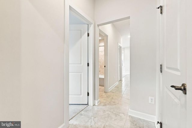 1120 S LINCOLN ST, Arlington, VA 22204
