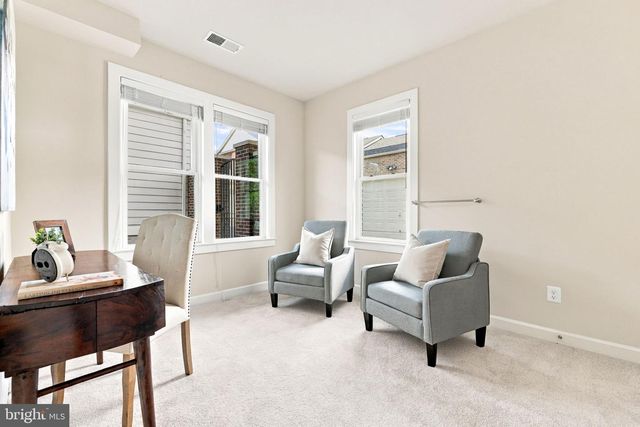 1120 S LINCOLN ST, Arlington, VA 22204