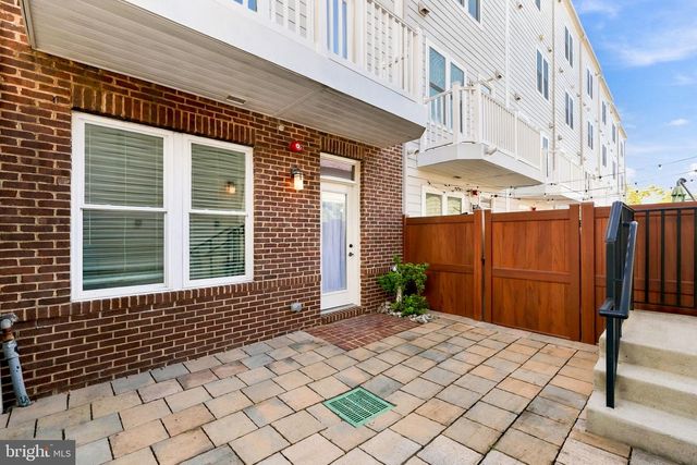 1120 S LINCOLN ST, Arlington, VA 22204