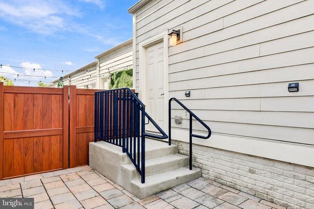 1120 S LINCOLN ST, Arlington, VA 22204