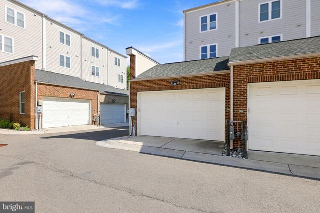 1120 S LINCOLN ST, Arlington, VA 22204