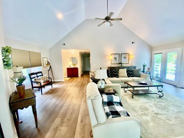 390 OLD SOUTH RD, Counce, TN 38326