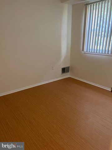 22-2 FLORENCE TOLLGATE, Florence, NJ 08518