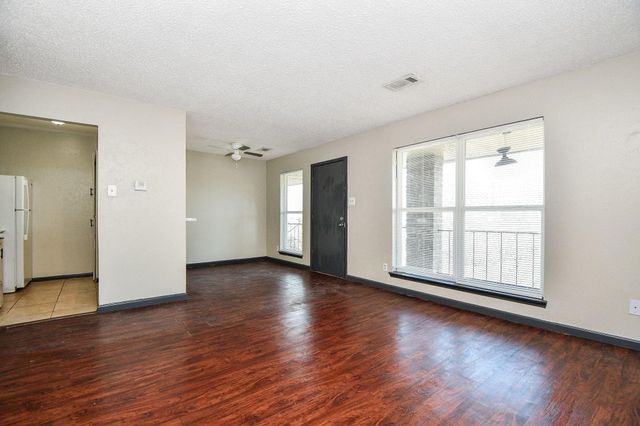 7906 Prestwood Drive 11-20, Houston, TX 77036