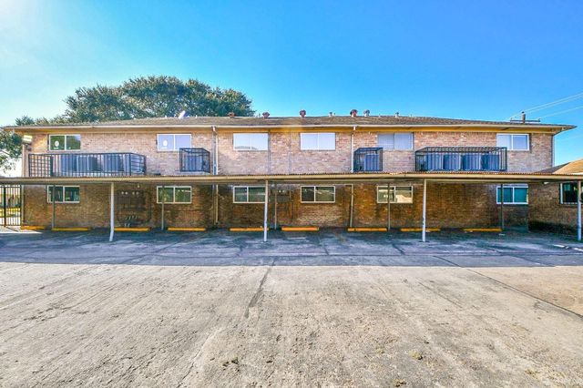 7906 Prestwood Drive 11-20, Houston, TX 77036