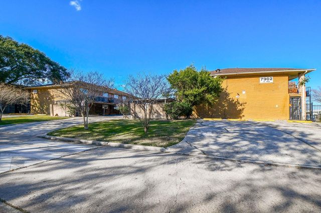 7906 Prestwood Drive 11-20, Houston, TX 77036