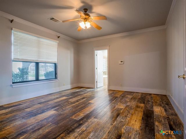 550 Timber Ridge Road, Marble Falls, TX 78654