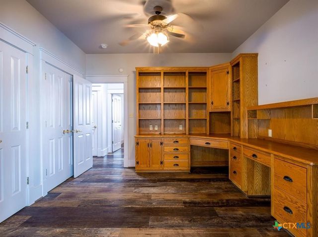 550 Timber Ridge Road, Marble Falls, TX 78654