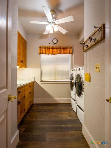 550 Timber Ridge Road, Marble Falls, TX 78654