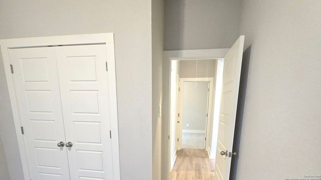 810 Shatterhand Blvd., San Antonio, TX 78260