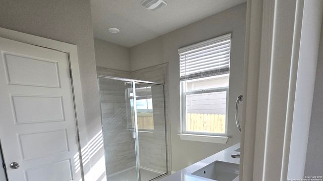 810 Shatterhand Blvd., San Antonio, TX 78260