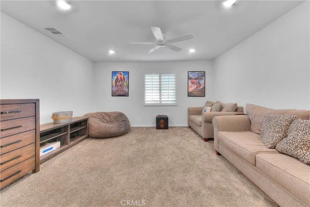 1016 Hazel Ct, Calimesa, CA 92320