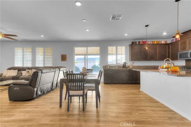 1016 Hazel Ct, Calimesa, CA 92320
