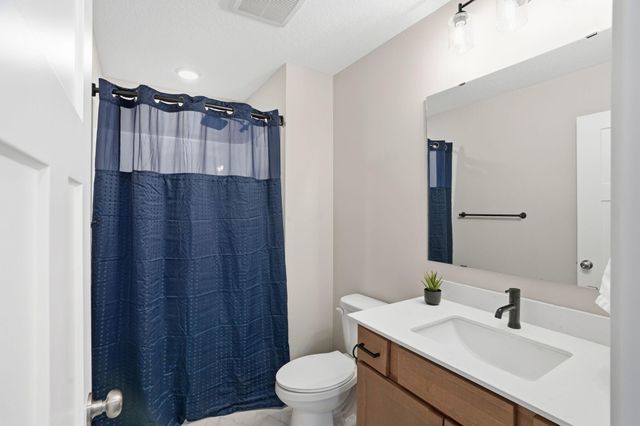 11624 5th Street NE, Hanover, MN 55341