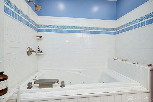 2105 Cheviot Hills Drive, Springfield, OH 45505