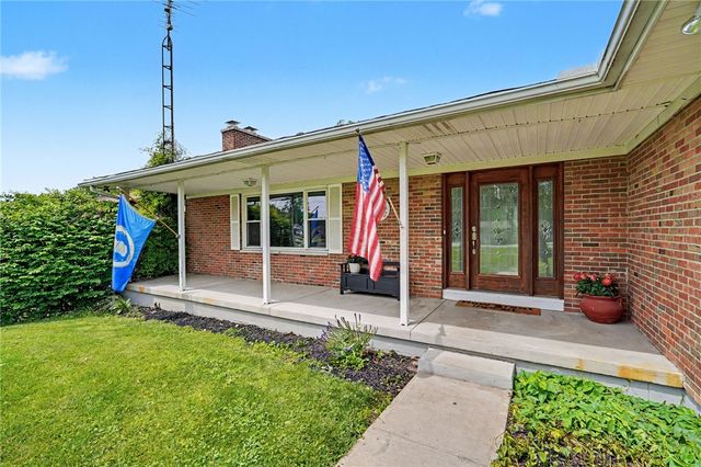 2105 Cheviot Hills Drive, Springfield, OH 45505