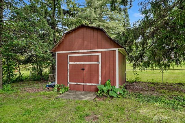 2105 Cheviot Hills Drive, Springfield, OH 45505