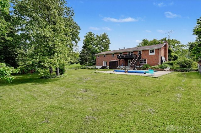 2105 Cheviot Hills Drive, Springfield, OH 45505