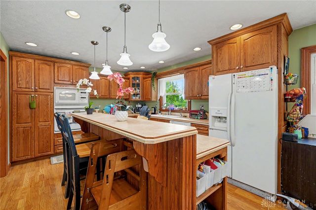 2105 Cheviot Hills Drive, Springfield, OH 45505