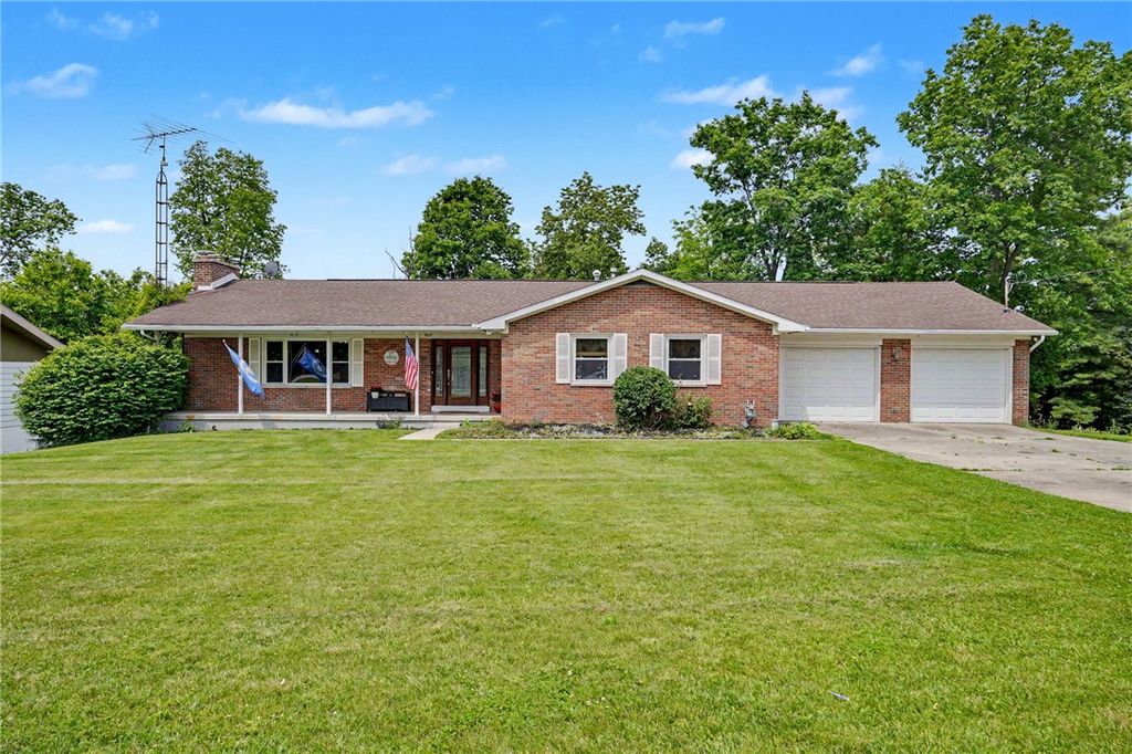 2105 Cheviot Hills Drive, Springfield, OH 45505