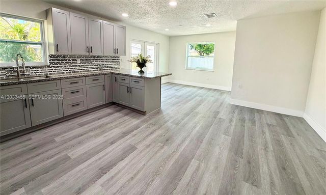 5609 SW 37th Street, West Park, FL 33023