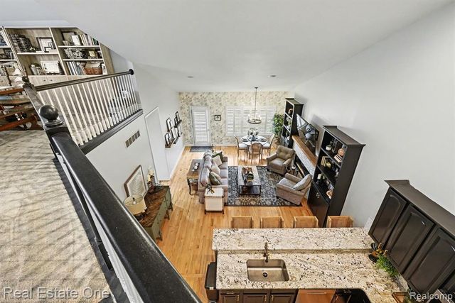 686 W Bluff Court 23, Rochester Hills, MI 48307