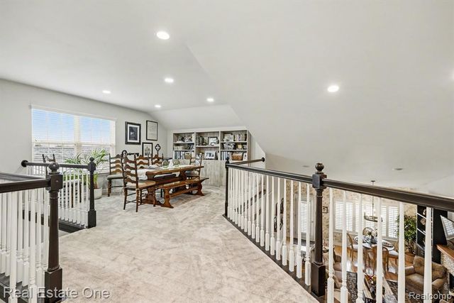 686 W Bluff Court 23, Rochester Hills, MI 48307