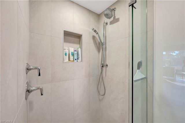 2258 Gulf Shore BLVD N # O1, Naples, FL 34102