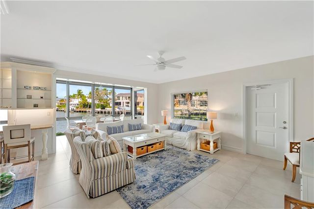 2258 Gulf Shore BLVD N # O1, Naples, FL 34102
