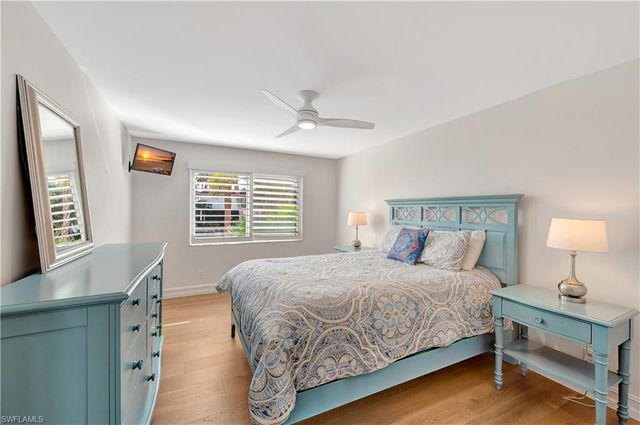 2258 Gulf Shore BLVD N # O1, Naples, FL 34102