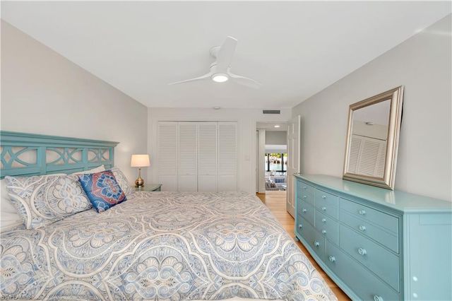 2258 Gulf Shore BLVD N # O1, Naples, FL 34102