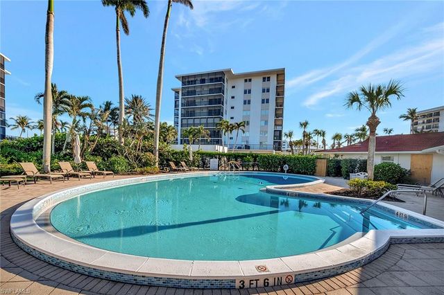 2258 Gulf Shore BLVD N # O1, Naples, FL 34102